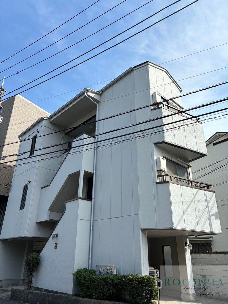 OKU HOUSE