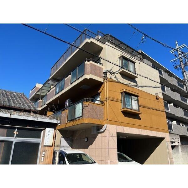 ファミーユ城西