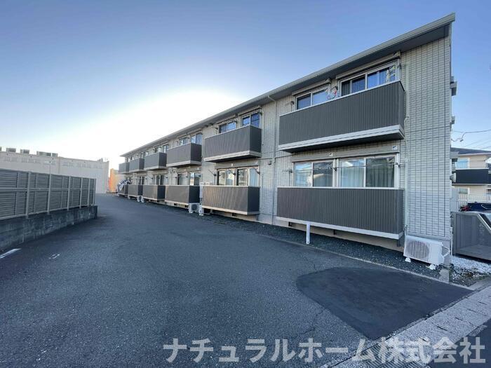 アゼリア A棟