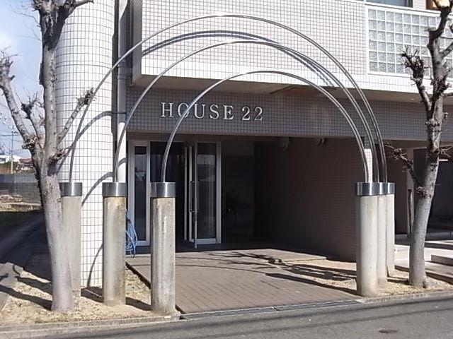 HOUSE22