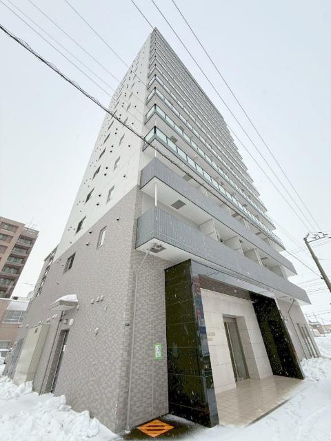 クリスタルガーデン栄町