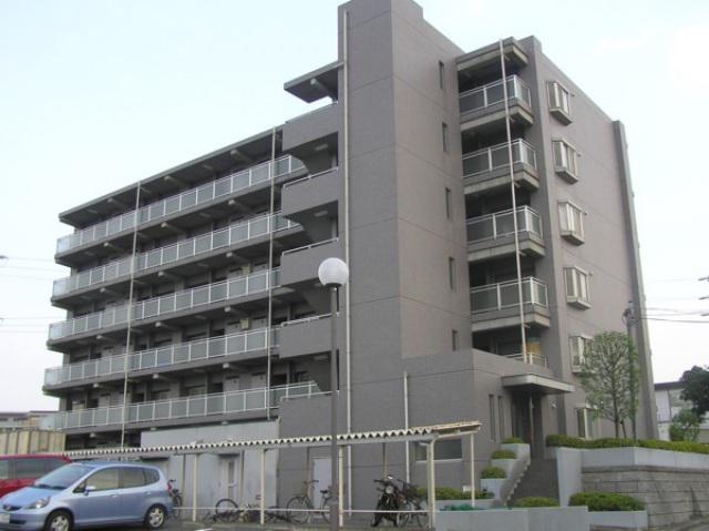 ファミール江田