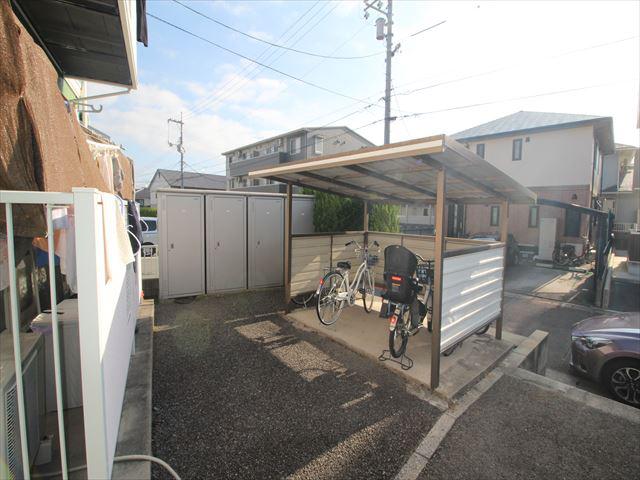 ローズハイツB