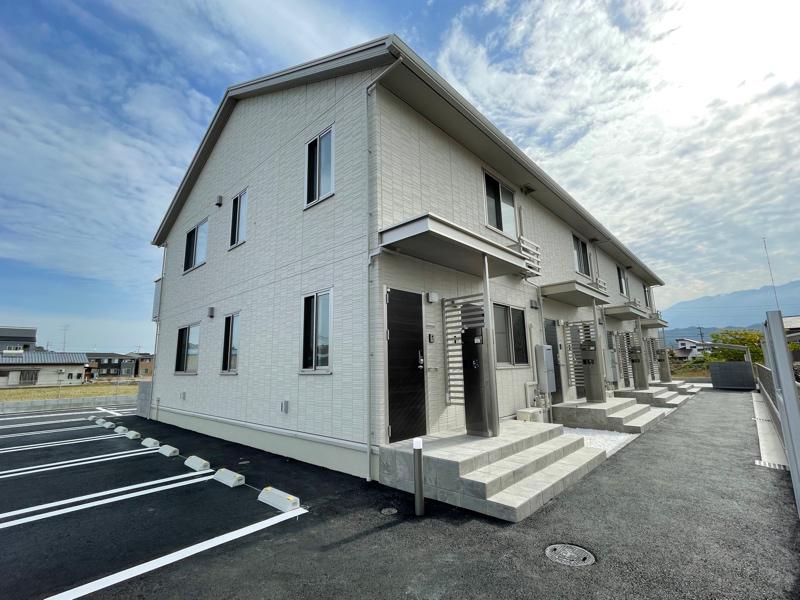ＪＲ予讃線 多喜浜駅 徒歩30分 2階建 築4年
