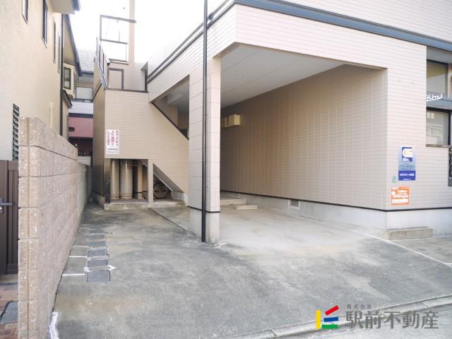 カビネダムール唐原