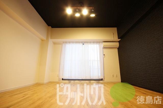 ヴィゴラス壱番館(1K/3階)