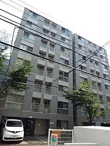 プライザイースト