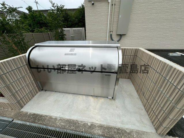 メゾンレヴナ木田町