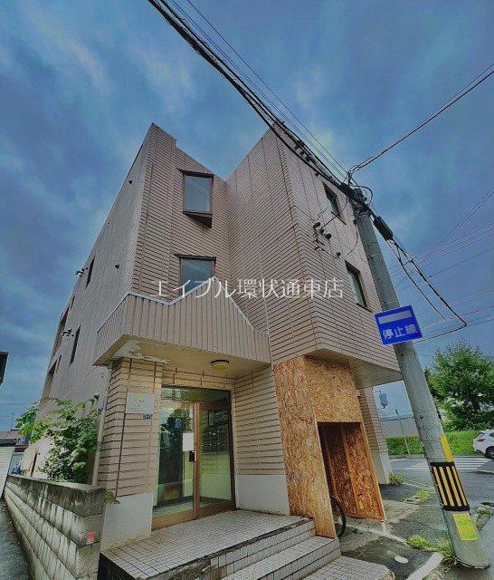 日成ビル