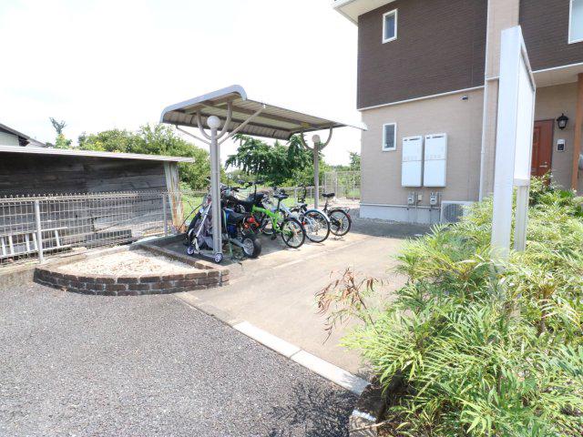 リヴァーアンジュB棟