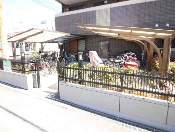 阪急宝塚線 岡町駅 徒歩13分 4階建 築31年