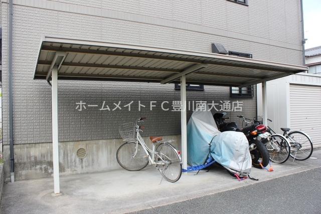 ユトリロ王ヶ崎 A