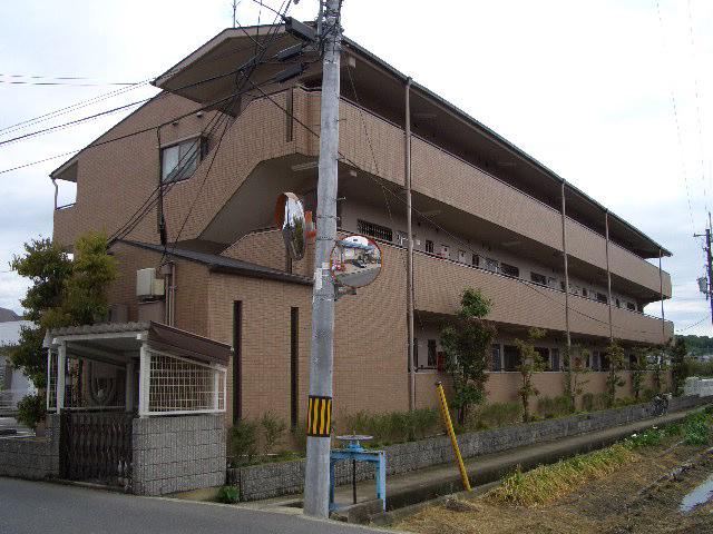 サンメゾンイズミ