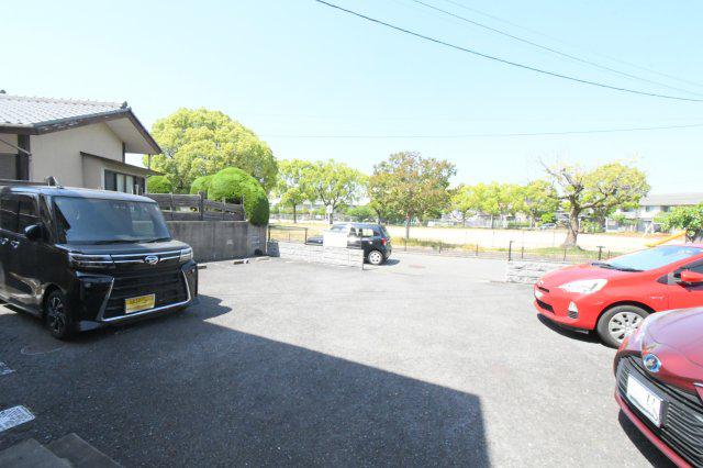 ジュネス引野