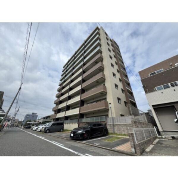 ファミリアーレ尾頭橋