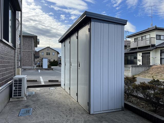 リビングタウン泉もえぎ台 A