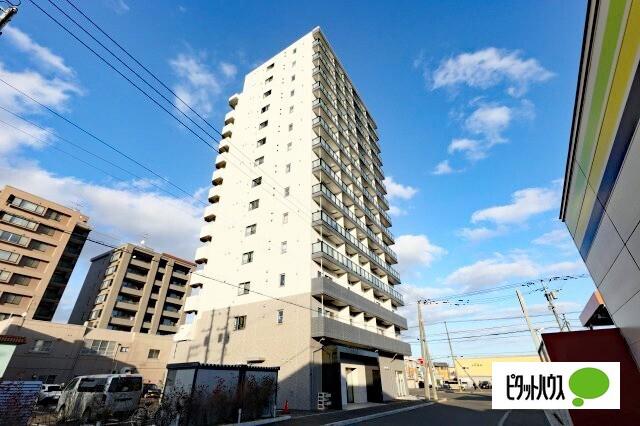 クリスタルガーデン栄町