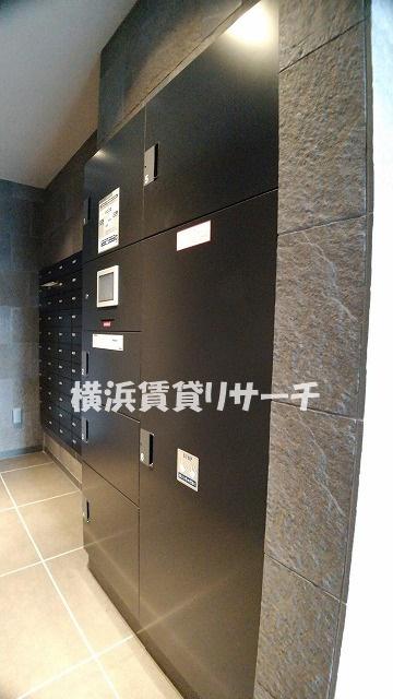 CREVISTA横浜新子安