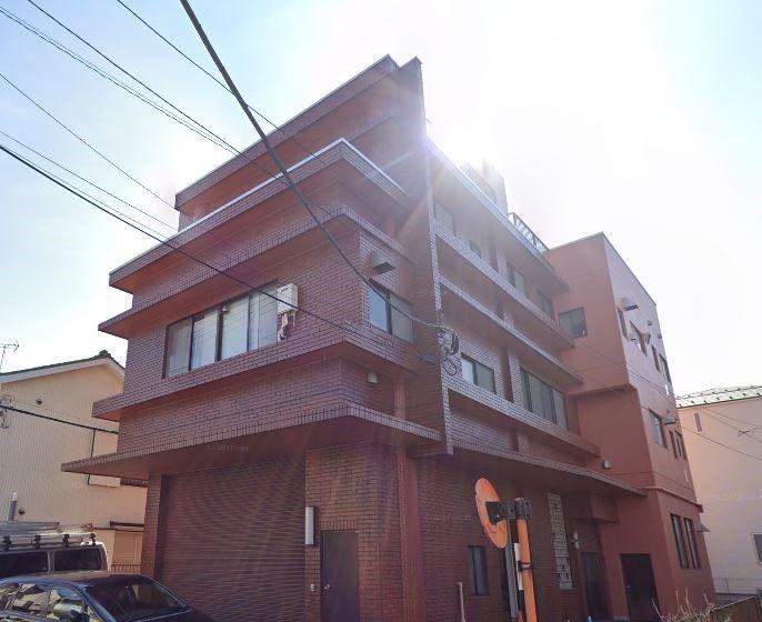R-BRICK