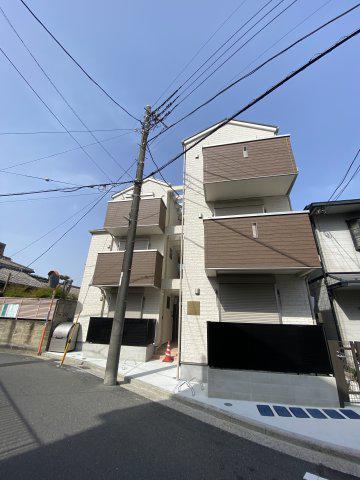 横浜マリオン