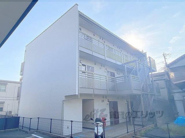 クレイノコンフォール杭瀬北新町(1K/3階)
