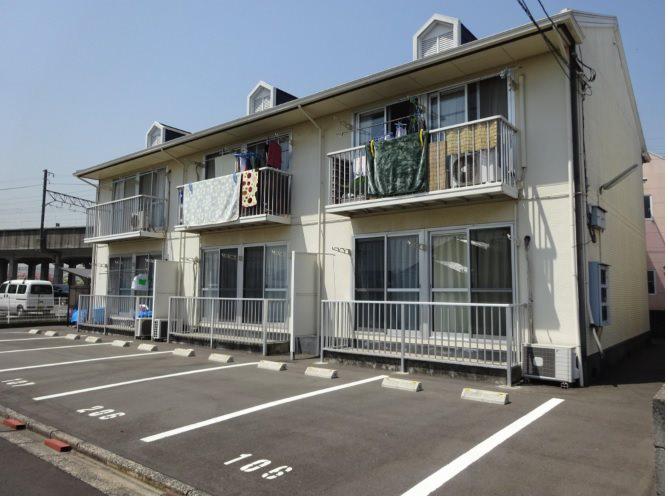 サニーハイツ茶屋町