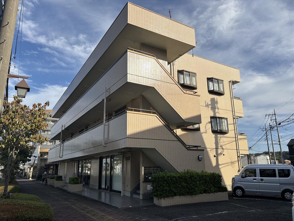 クレストヒル