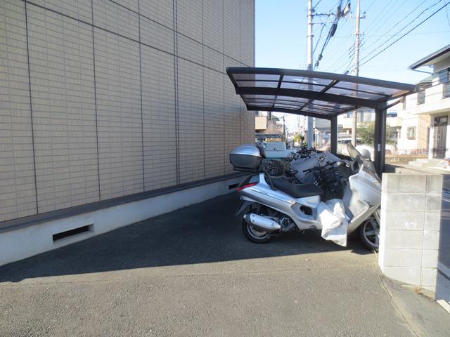 ハイツミカミB