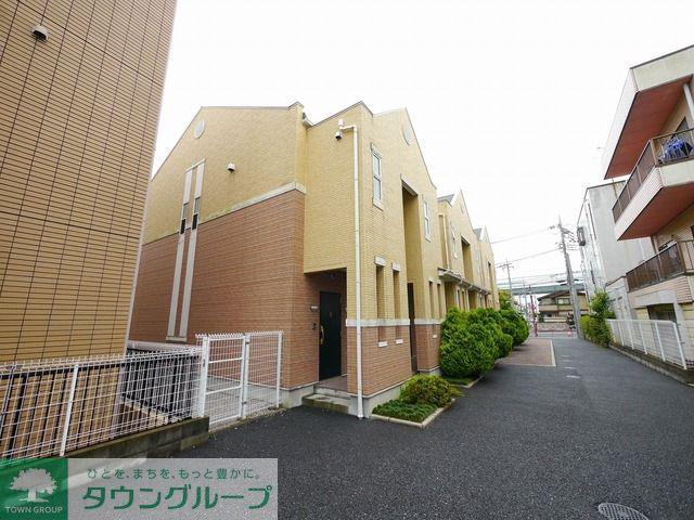 ヴィレッジフィールド彩