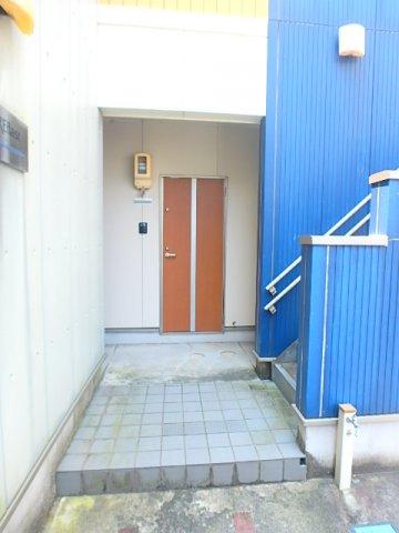 クレフラスト駅南大通