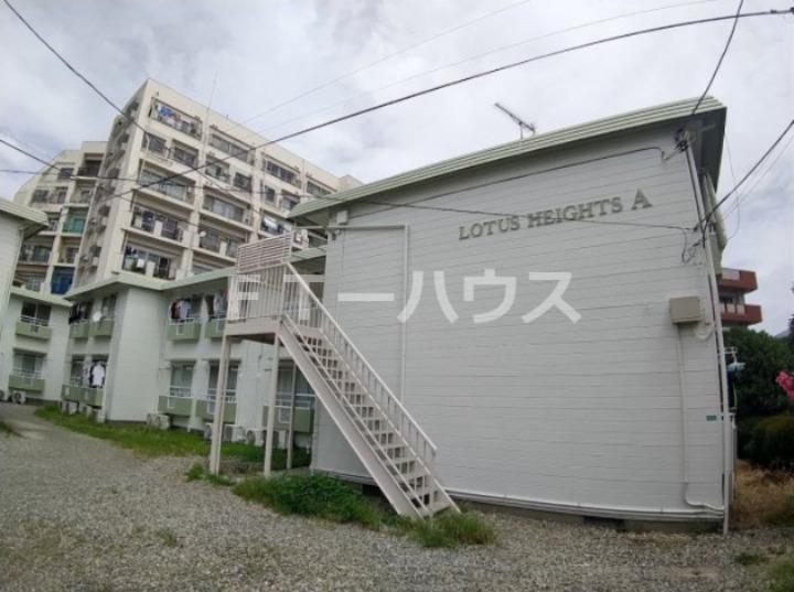 ロータスハイツ A棟