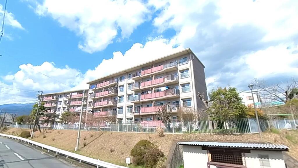 くずは台団地 9号棟