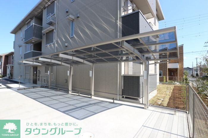 クラレット A棟
