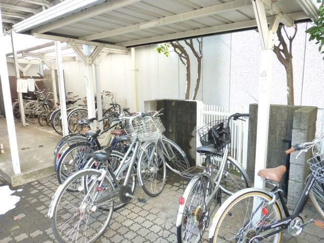 やよい館