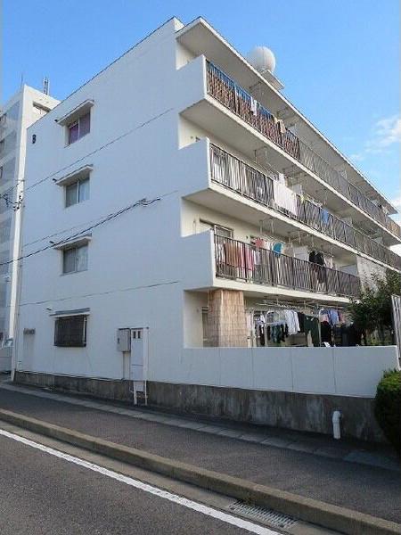 マンション緑黒石B棟