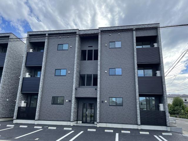 CREST COURT I