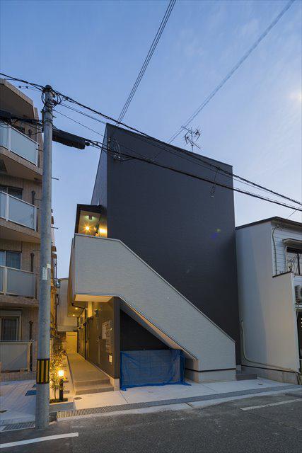 MAISON NOIRE