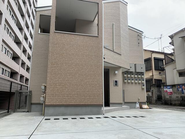 BELLA CASA