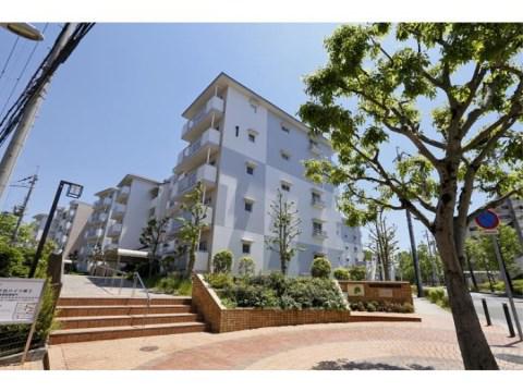 すずかけ台ハイツ第3団地1号棟