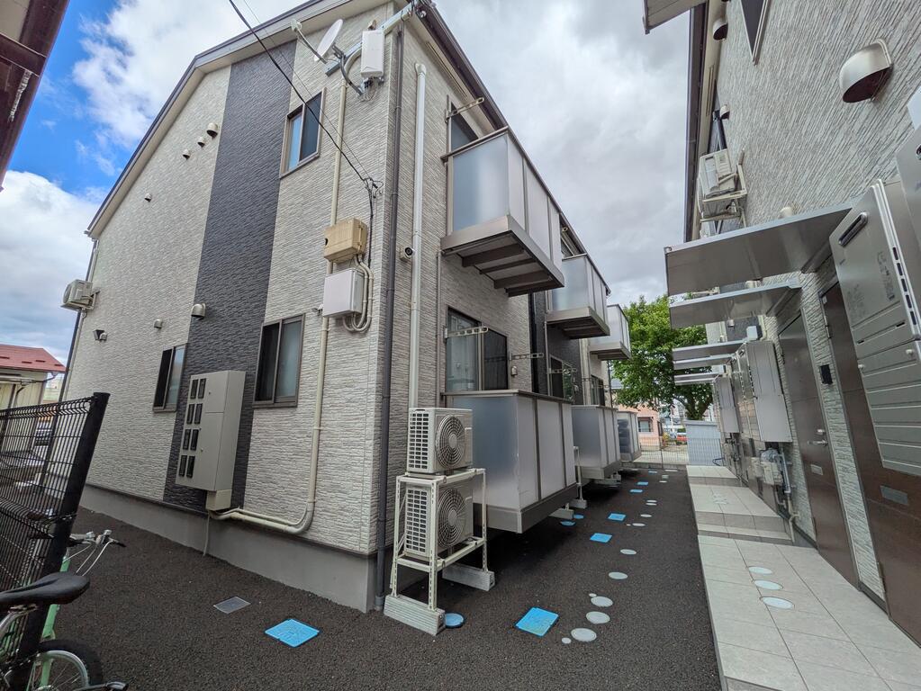 フォレスタヒルズB