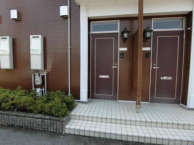 本今ガーデンスクエア-B