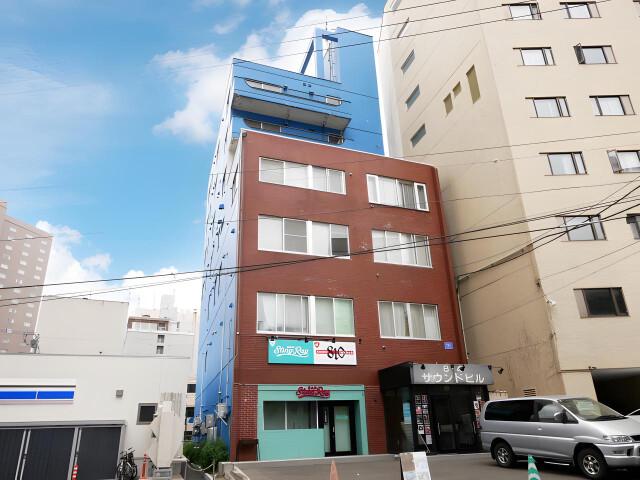 8・4サウンドビル