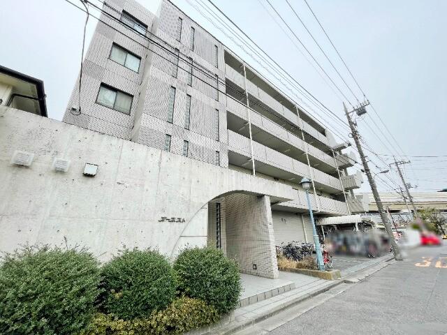 オーネスト