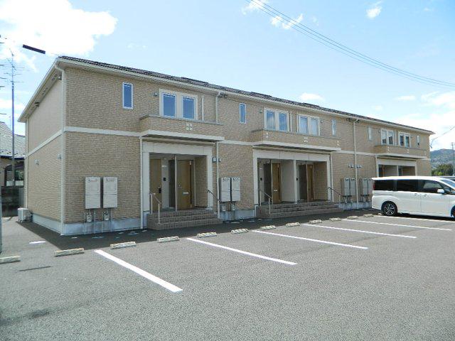 シャイン ヴィレッジ 大木戸 B
