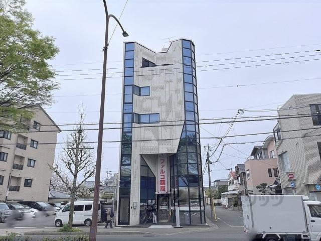 芳村ビル2階