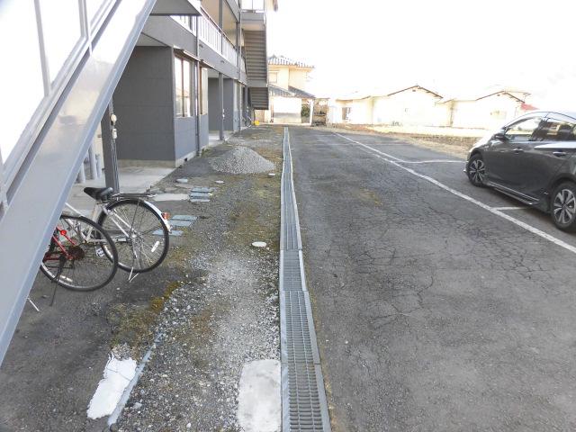 マンション六暮