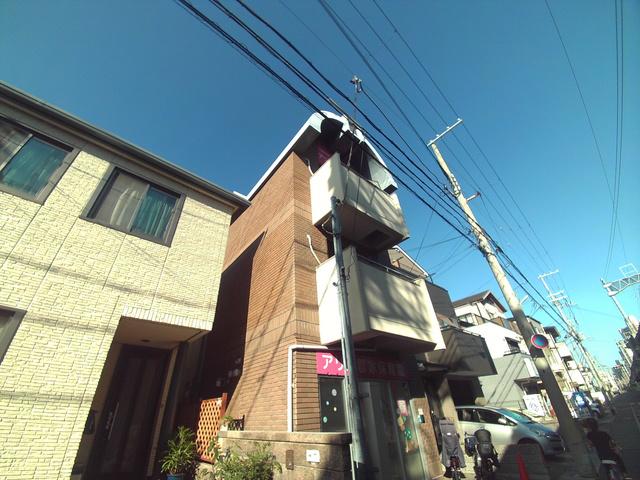アリスビル