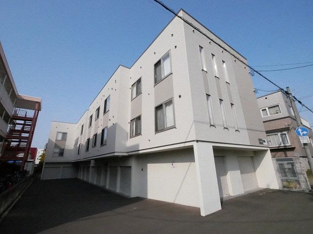 BLANC本町