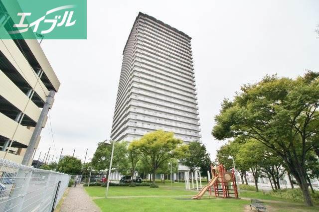 ファミールタワープラザ岡山