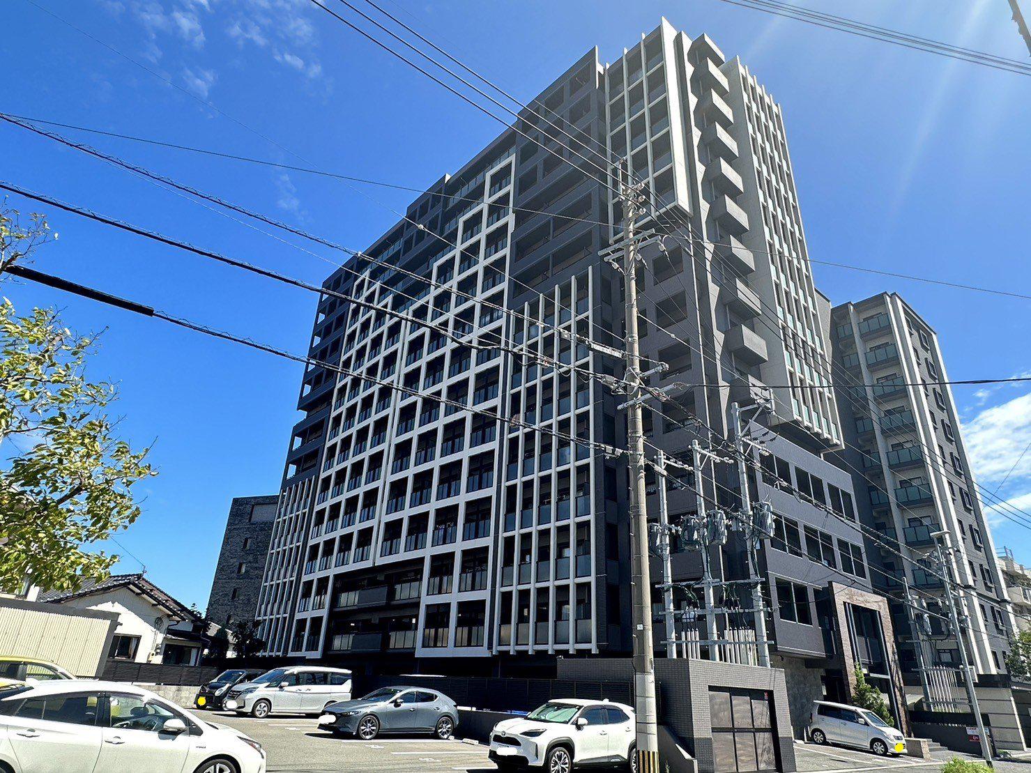 THE SQUARE PLATINAM RESIDENCE